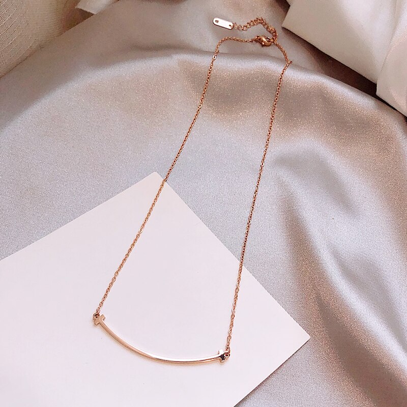 Nuove Donne Di Modo Collana in Acciaio Inox Collana Numero Romano di Lusso Dei Monili Delle Donne di Alta Qualità Dei Monili di Cerimonia Nuziale