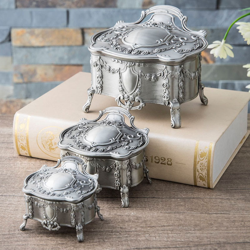 Ryssland europeisk kunglig prinsessa smyckeskrin smyckeskrin hög silvervit metall plasttillbehör få ett fodral