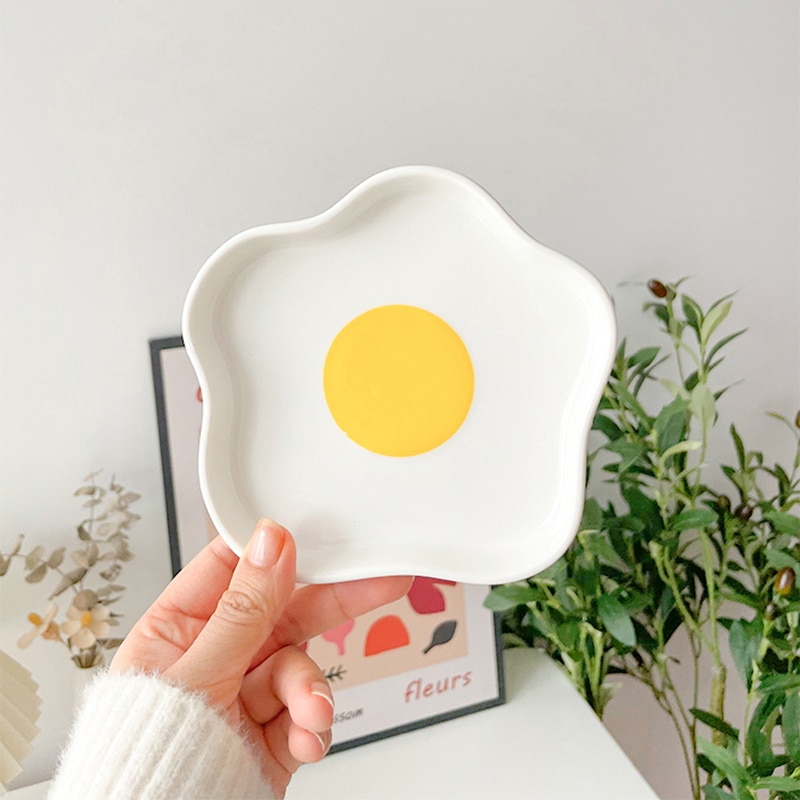 Assiette à œufs pour aliments en céramique Kawaii, gâteau de petit déjeuner, fruits, Dessert, salade, plats décoratifs avec cuillère, vaisselle de cuisine,