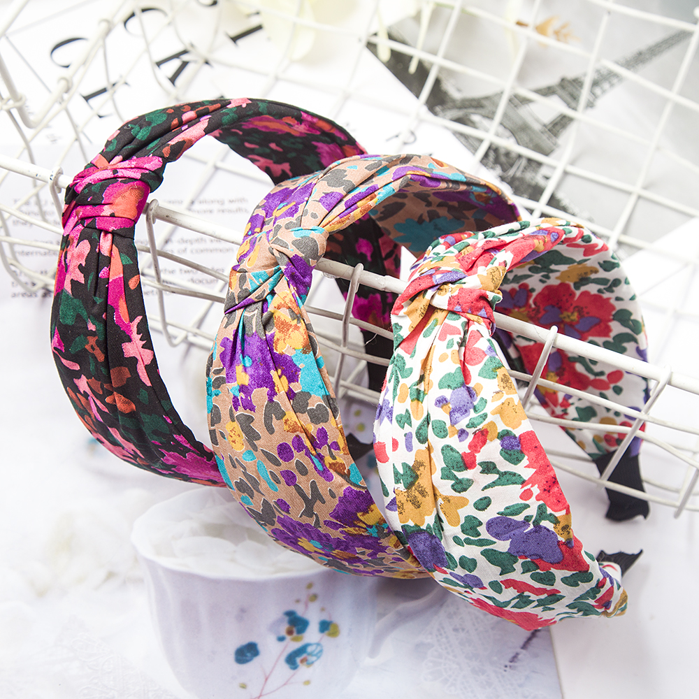 Kwiatowy nadruk wiązane opaski na głowę Bezel Turban elastyczna kokarda krzyżowa opaski do włosów dla kobiet obręcze do włosów opaski dziewczęce akcesoria do włosów biżuteria