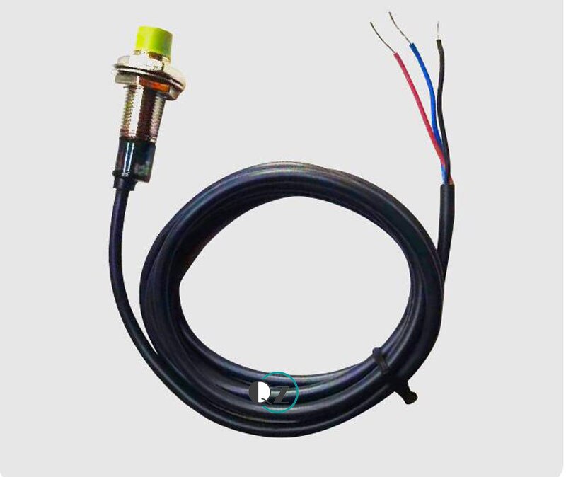 Waterproof proximity switch PR12-4DN PR12-4DP PR12-2DN PR12-2DP NPN NO PNP NC cylindrical proximity switch sensor