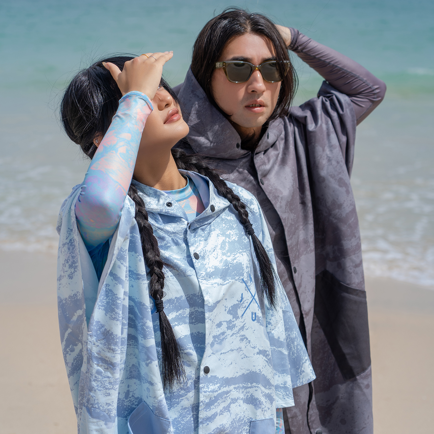 nu-Juni Surfen-Poncho-Handtuch für Erwachsene, leicht, schnell trocknend, Strandmode, wasserdicht, Wickelmantel zum Schwimmen, Surfen, mit Kapuze