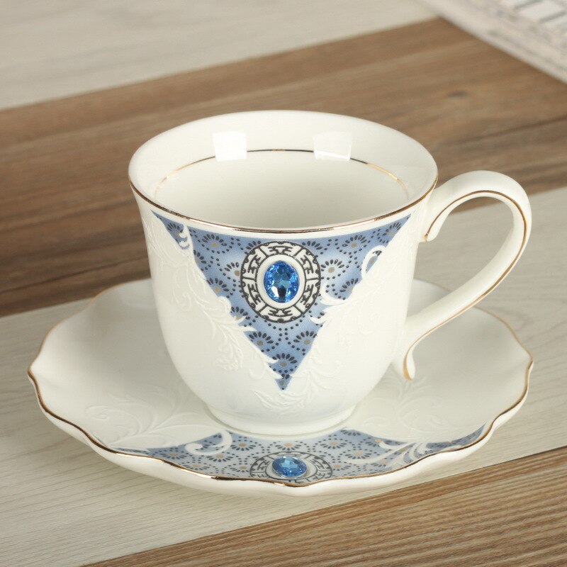 Luksuriøs keramisk kaffekopp og underkop kongelig stor hvit reise bein kina kopper kalkun kjøkken te sett tazas para drinkware