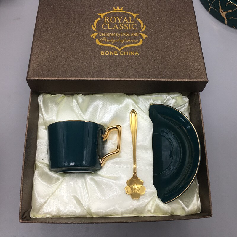 200ml/230ml Dark Green Ceramic Coffee Cup Set With Spoon Saucer Bone China Tea Cups Suite Dish Breakfast Porcelain Milk Mug: C-Gift-Box-200ml