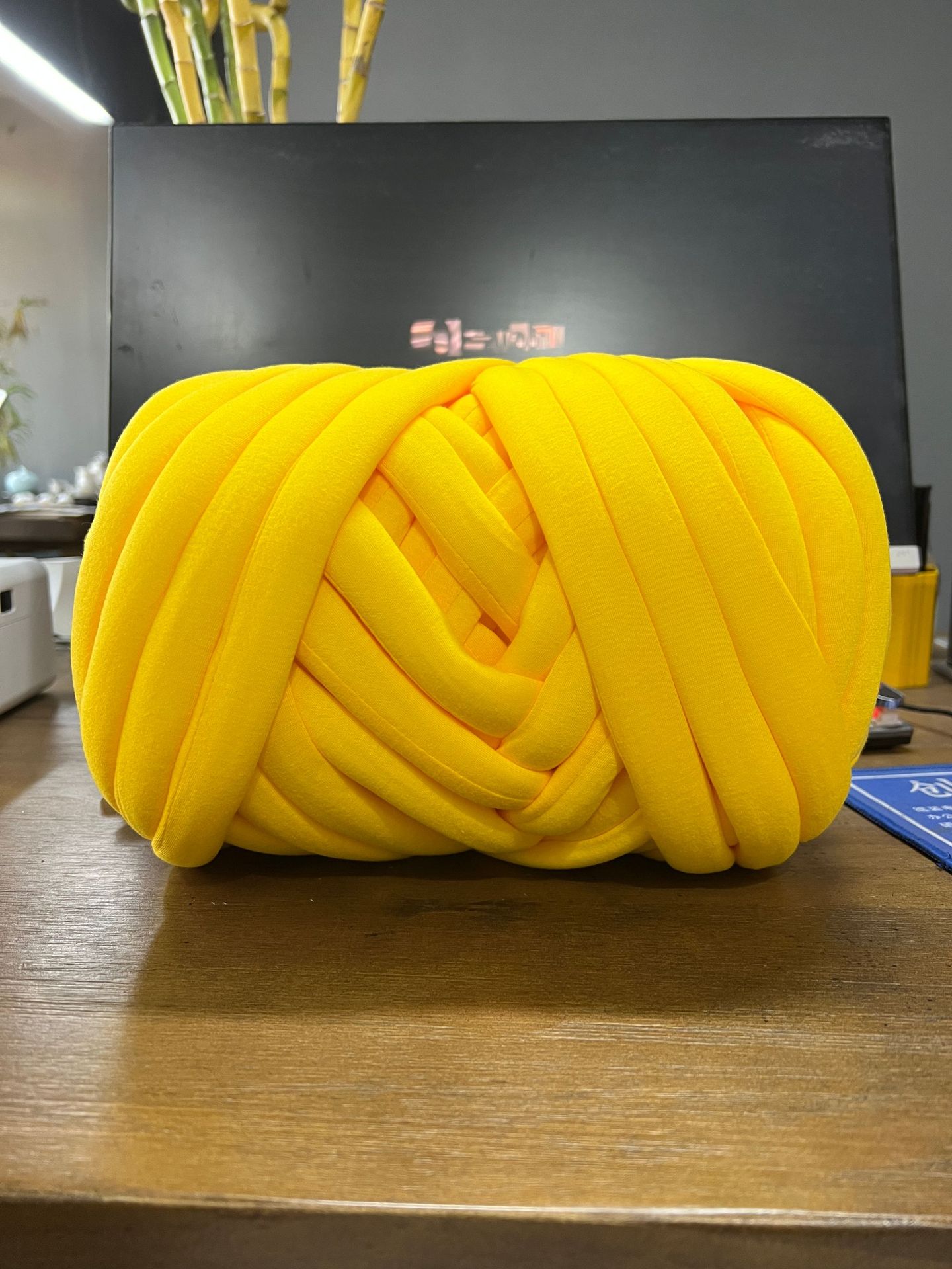 Thick Big Giant Yarn for Hand-knitting Ultra-thick DIY Arm Knitting Roving Blanket Spinning Threads Crochet No Needle Needed