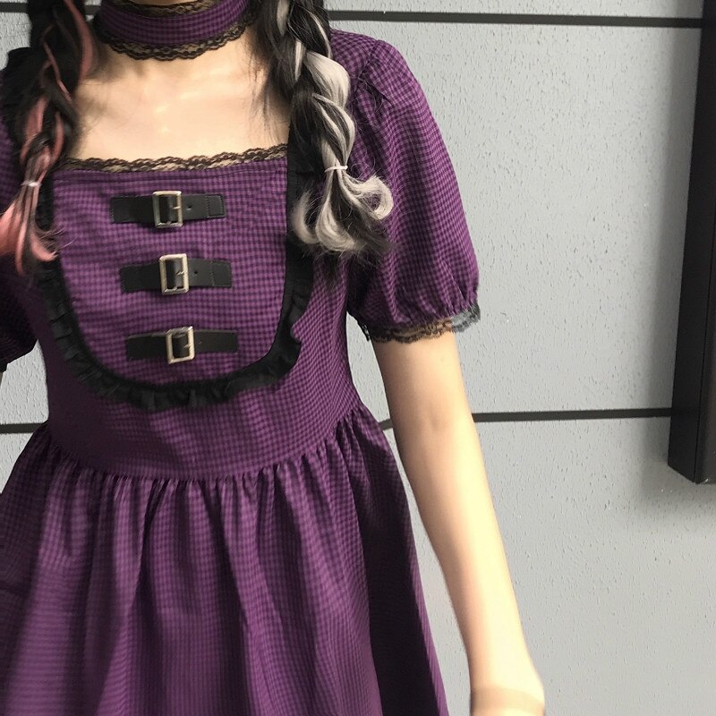 Harajuku japonés gótico Lolita para mujer, Vestido corto de morado con botones cuadrados y cuello de encaje con volantes