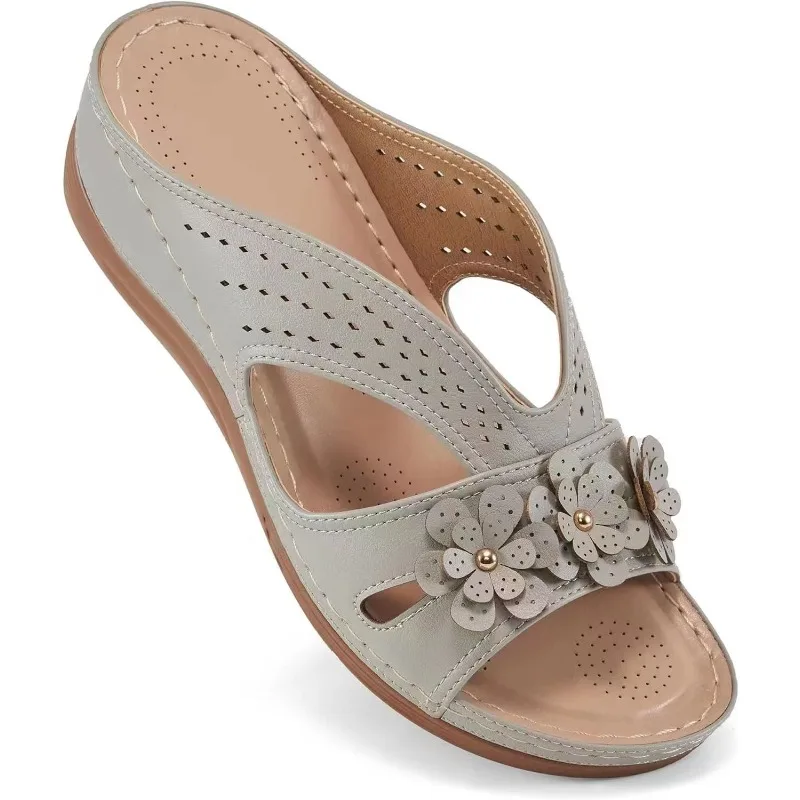 Zapatillas de mujer de tendencia 2024, zapatos de playa con cuña hueca y flores informales, sandalias antideslizantes cómodas con plataforma a la para actividades al aire libre: Transparente / 37
