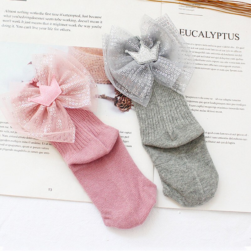 Nette Spitze Bogen Baby Mädchen Socken Krone Gestrickte freundlicher freundlicher Socken Herbst Winter Säuglings Kleinkind Boden Socken