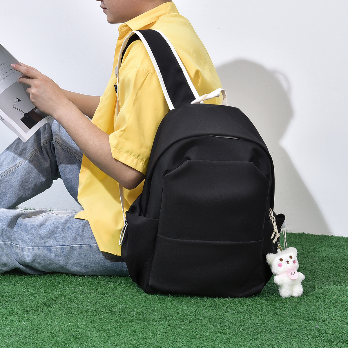 15,6-calowy męski i damski prosty, stylowy, o dużej pojemności, lekki i trwały plecak rekreacyjny.