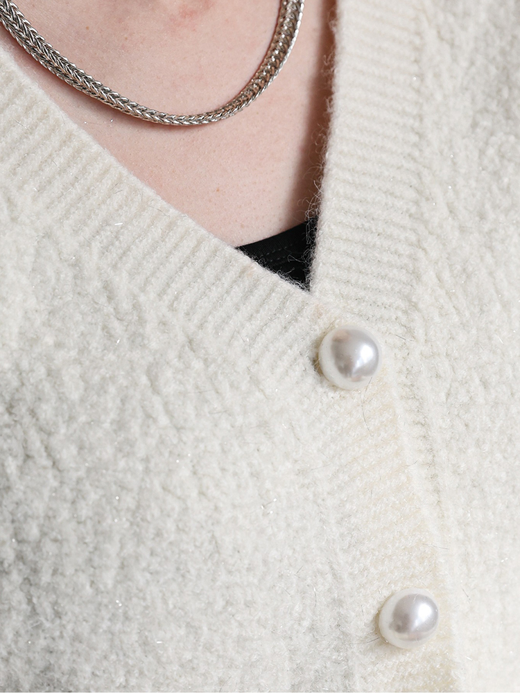 Giacca pelosa a maniche lunghe con scollo a V Cappotto da donna in pelliccia sintetica Shearling Vita sottile Bottoni eleganti Autunno Inverno Cappotto nero Moda coreana