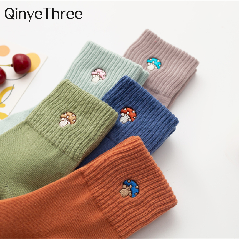 Nouvelle broderie mignon dessin animé champignon à motifs chaussettes décontracté Hipster unisexe drôle de noël Sokken directe