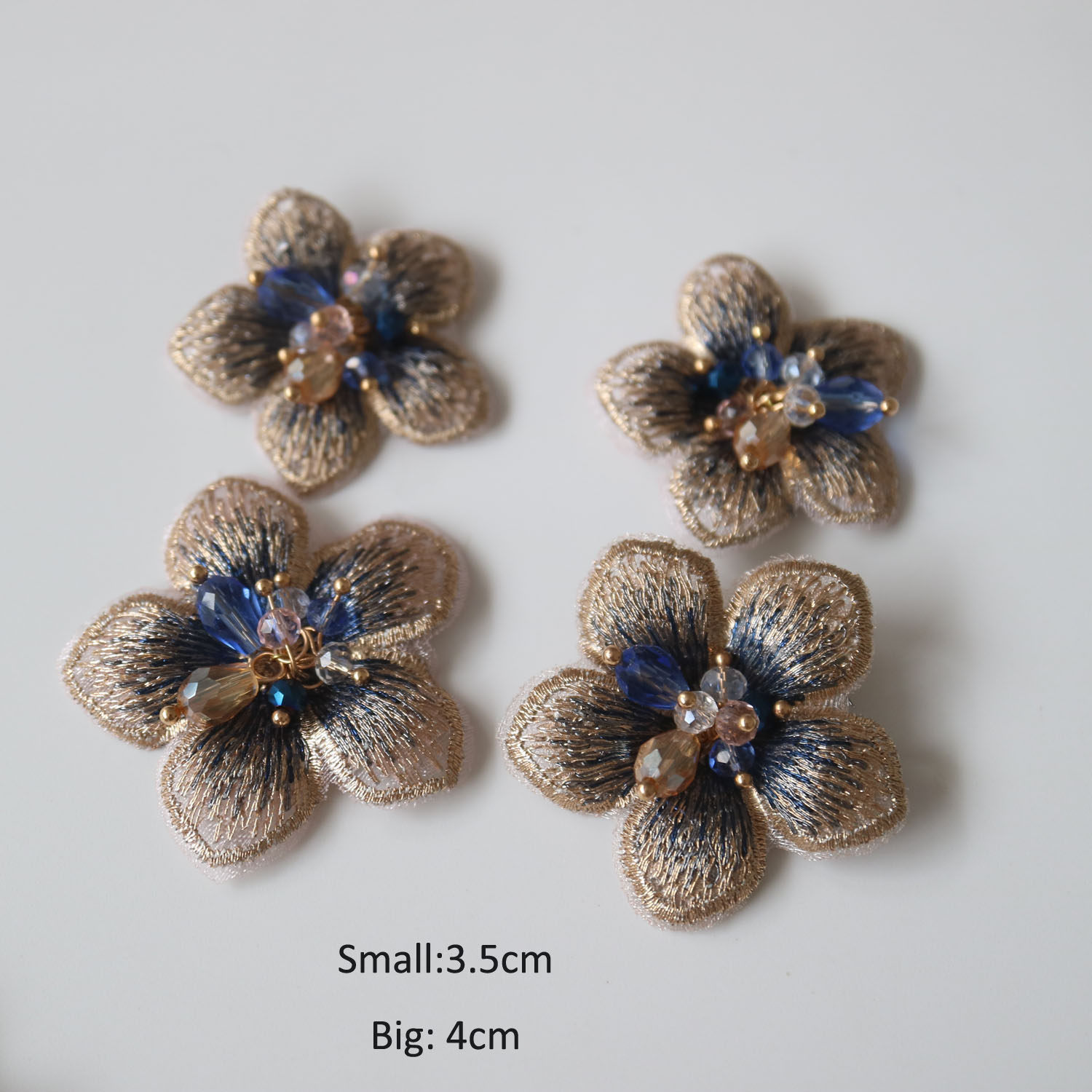 4 Uds DIY parches de cuentas de diamantes de imitación de flores 3D para ropa apliques de encaje bordado para bolsos parches decorativos apliques insignia: Cobre envejecido
