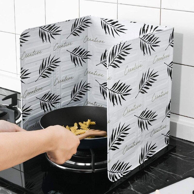 2Pcs Kitchen Grease Aluminum Foil Insulation Block Oil Splash Board Cooking Baffle Tin Foil Sheet Aluminum Foil, Black & Whi