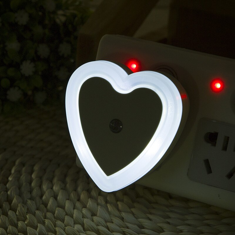 Led Nachtverlichting Draadloze Licht Sensor Mini Hartvormige Eu Us Plug Nachtlampje Woonkamer Slaapkamer Bed lamp