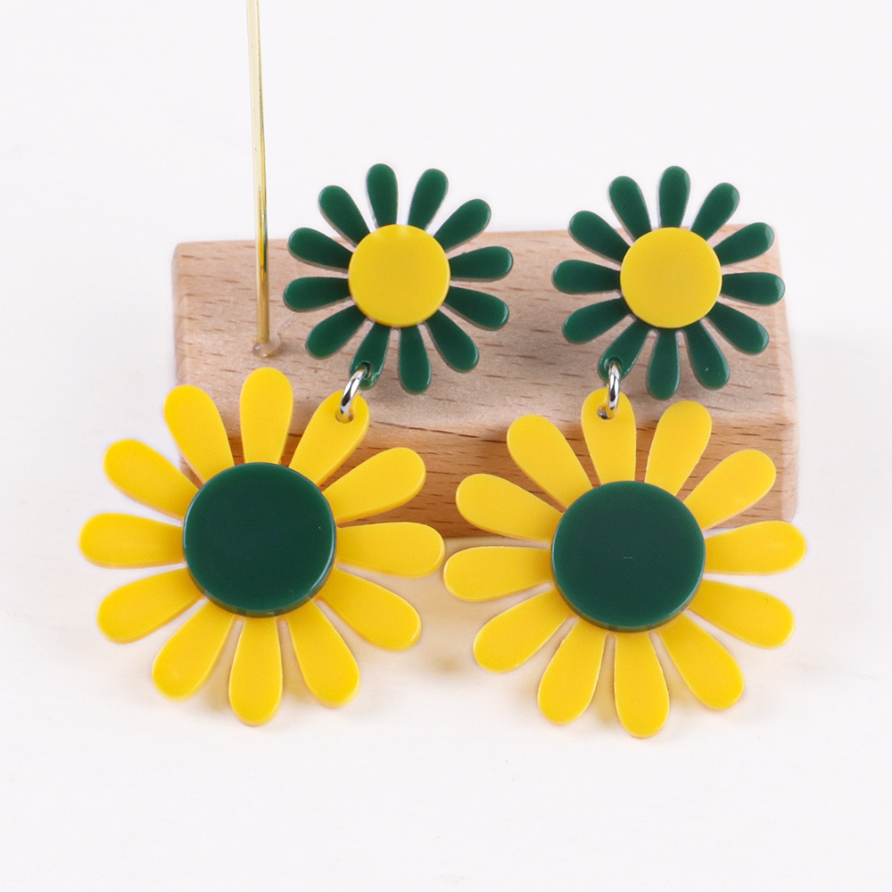 FishSheep Korean Cute Acrylic Flower Earrings for Women Trendy Geometric Daisy Pendant Earrings Jewelry: BRONZE