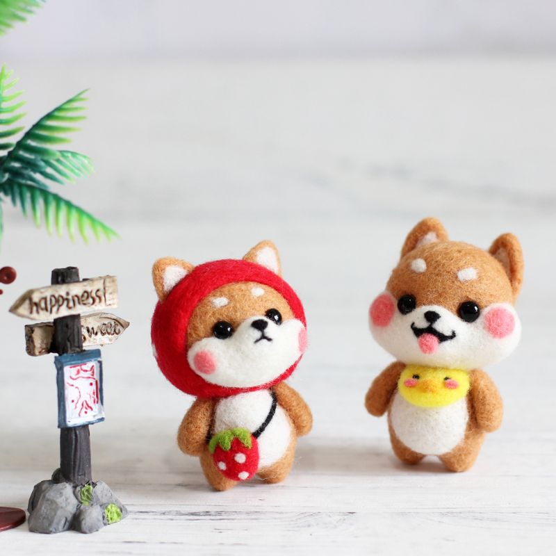 Varken konijn aardbei pop wol vilt knutselen doe-het-zelf onafgewerkte geprikte set handwerkpakket voor naaldmateriaal tas verpakking shiba inu