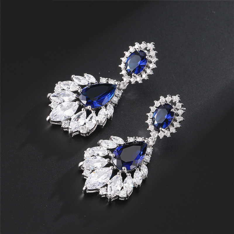 Mode AAA Zirconia Kroonluchter Dangle Oorbellen Wit Goud Kleur Kristal CZ Bruiloft Sieraden voor Vrouwen: Goud-kleur