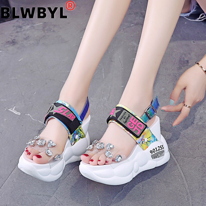 Sommer kvinder sandaler gennemsigtig diamant kile sandal rhinestone høje hæle chunky platform sko kvinde