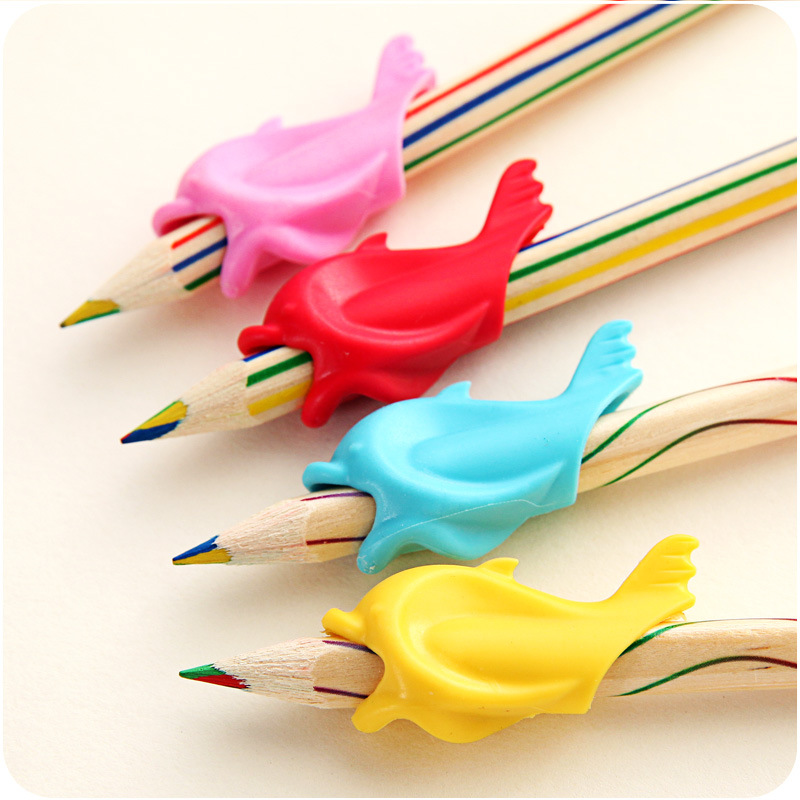 Siliconen Materiaal Correctie Pen Houder Voor Kinderen Pennen Corrigerende Student Schrijven Houding Pen Pen Type 5 Kleuren