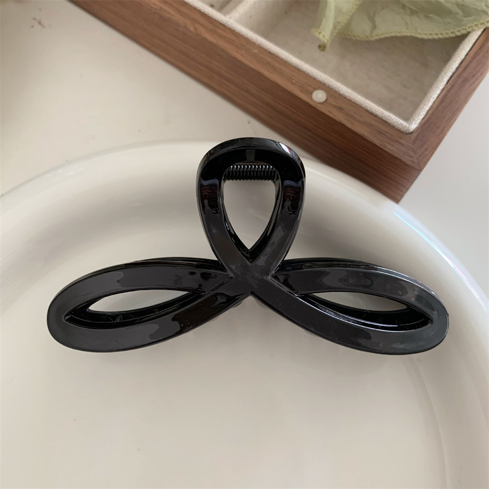 Large Jelly Acrylic Hair Claw Geometric Crab Hair Clips For Women Large Size Hairpin Shark Clips Summer Headwear: Champagne