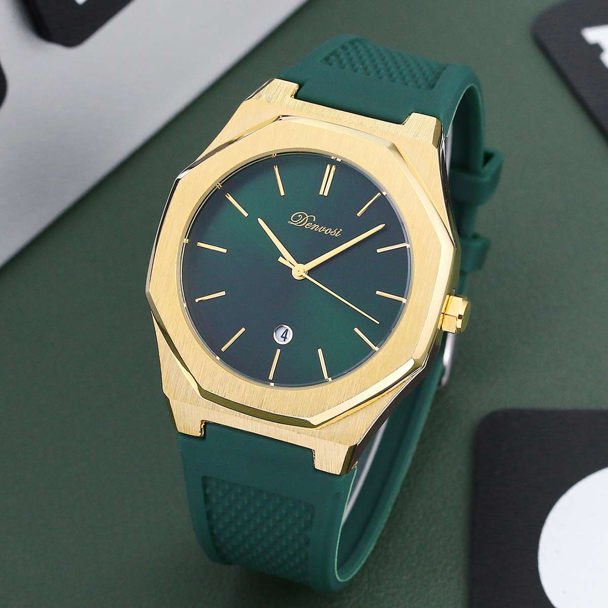 Montre à quartz pour hommes, sport de loisirs Simple, montre-bracelet décontractée et étanche: green
