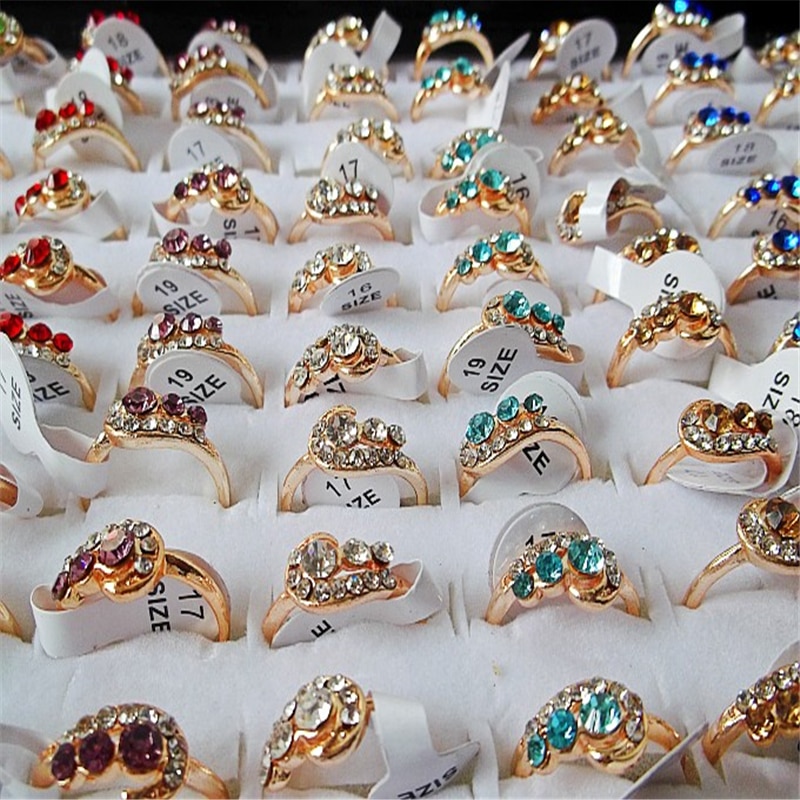 Qianbei Mode-sieraden Goud Kleur Strass Ringen Vrouwen Gemengde 50 Stks/partijen Party Cadeaus