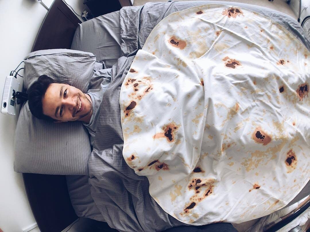Super Soft Warm Flannel Burrito Blankets Round Shape Airplane Travel Throw Coral Fleece Tortilla Nap Wrap Blankets