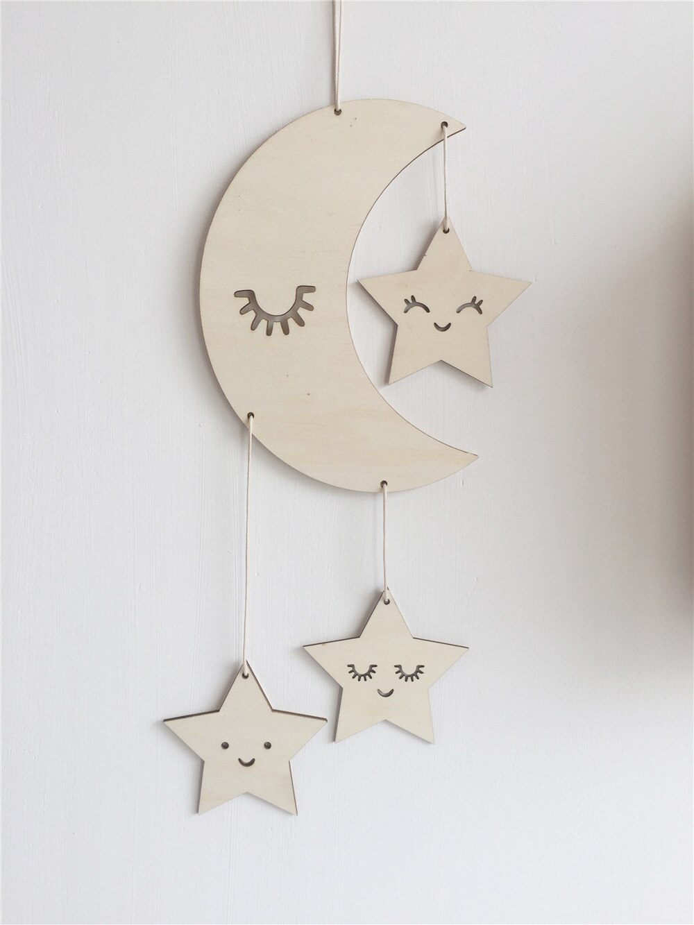 Baby værelse indretning ins stil træ måne stjerner skyer legetøj til nyfødte væghængende ornamenter krybbe seng klokke værelse fotografering prop: Måne