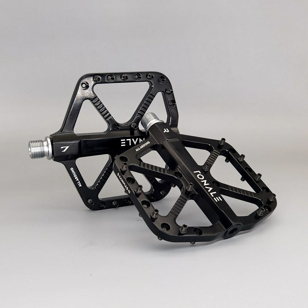 2025 Neue ultraleichte Mountainbike-Pedale, CNC-Aluminiumlegierung, poliert, 3-Lager-Pedale, MTB, Dirt Bike, rutschfeste Fahrradpedale: Black