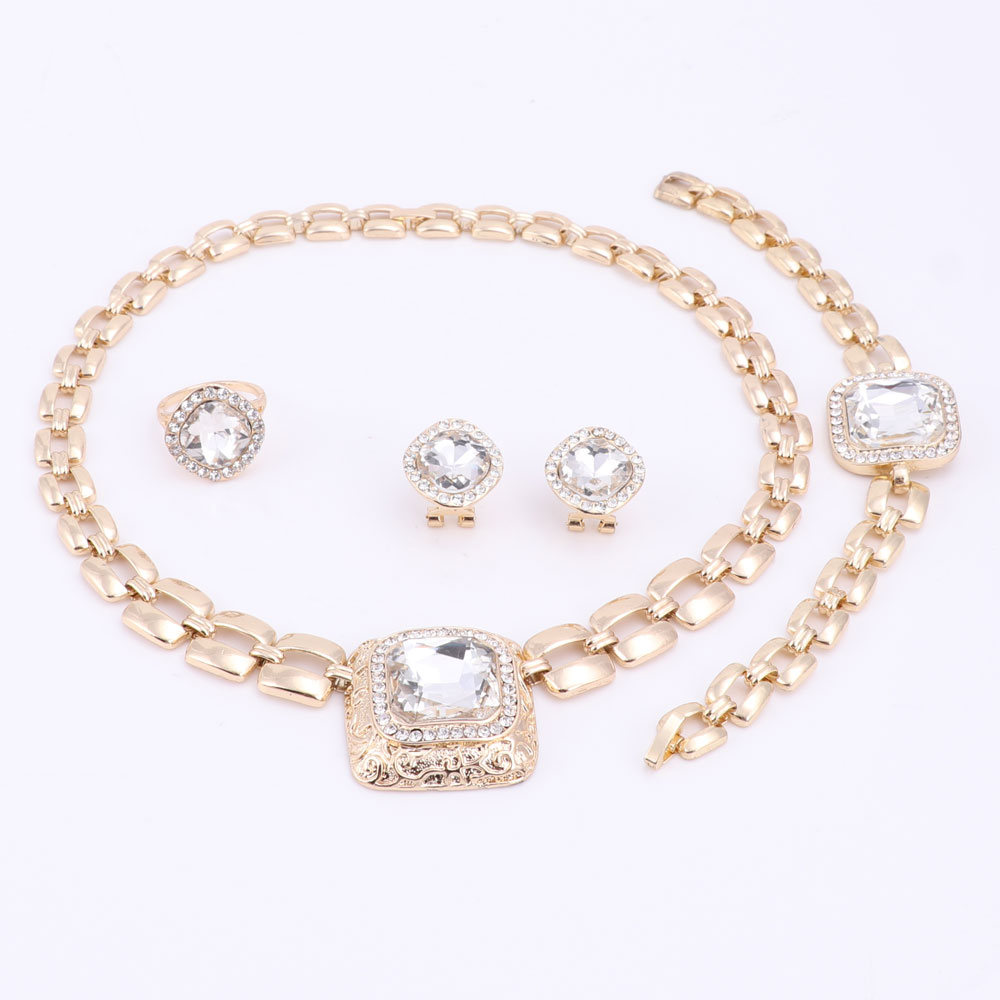 Afrikaanse Kralen Sieraden Sets Voor Vrouwen Jurk Accessoires Goud Kleur Crystal Wedding Bridal Ketting Oorbellen Armband Ring Sets