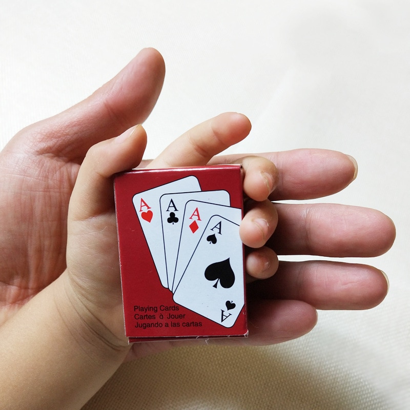 Mooie Mini Poker Interessante Speelkaart Spel Buiten Outdoor Of Reizen Mini Poker