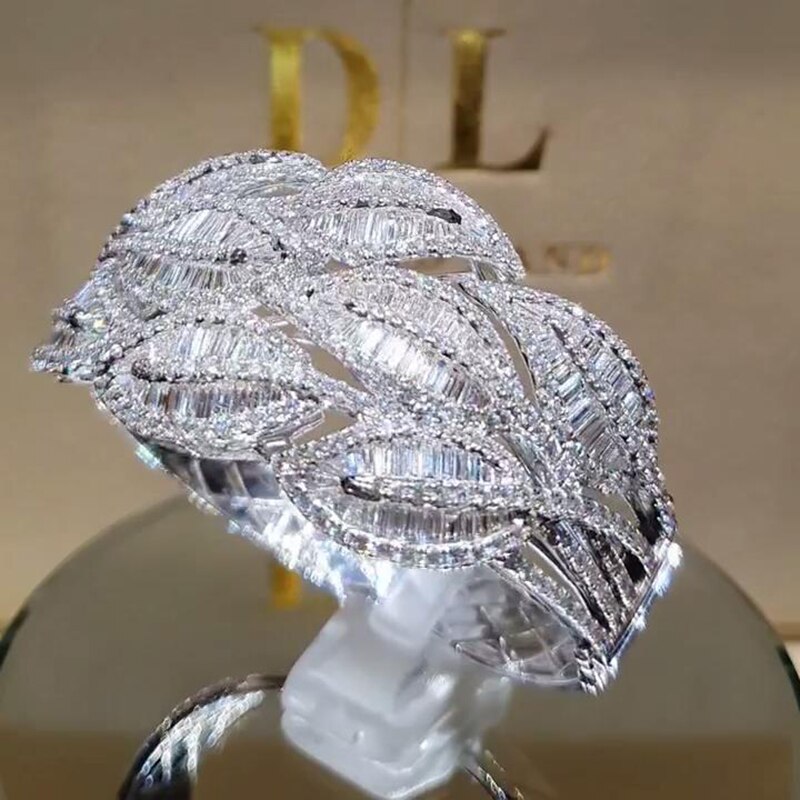 Elegante Anelli di Cerimonia Nuziale per Le Donne di Cristallo Scintillante Zircone Da Sposa Anniversary Commemorative Giorno Ladys di Modo Dell'anello Dei Monili 40M730