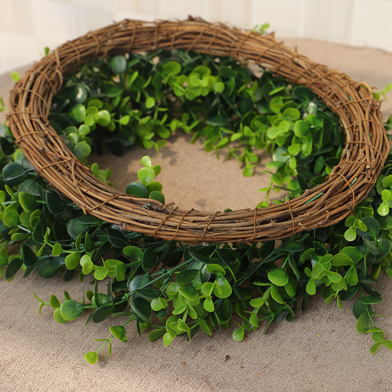 Artificial green leaf eucalyptus leaf wreath 30 cm simulation clover wreath outdoor green wreath front door wall decoration