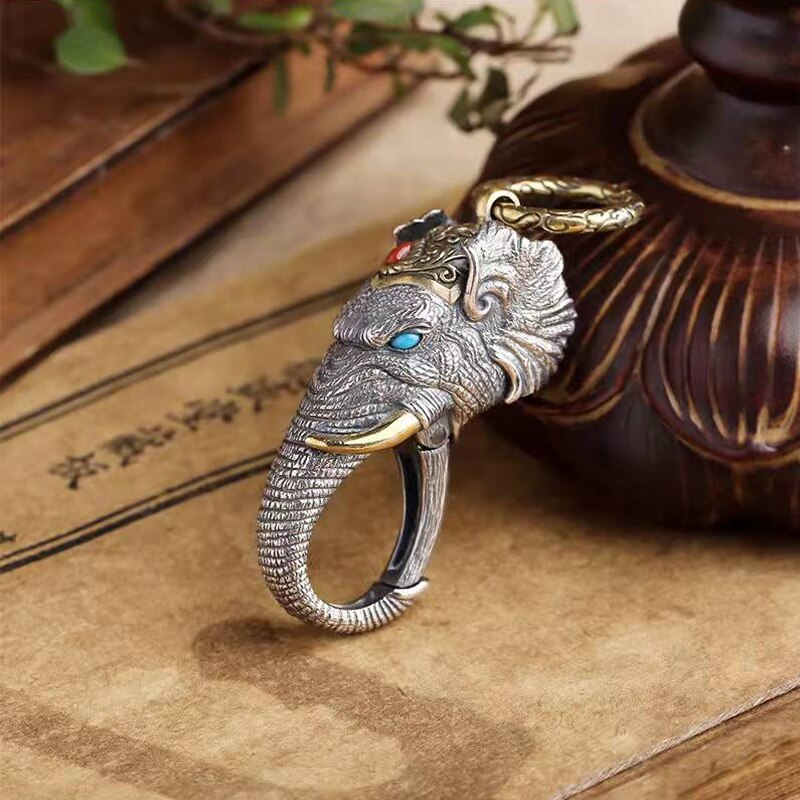 RetroSen Silver Manual Elephant God Of Wealth Pendant Ring Buckle Car Keychain Personality Creativity Vintage Silverware
