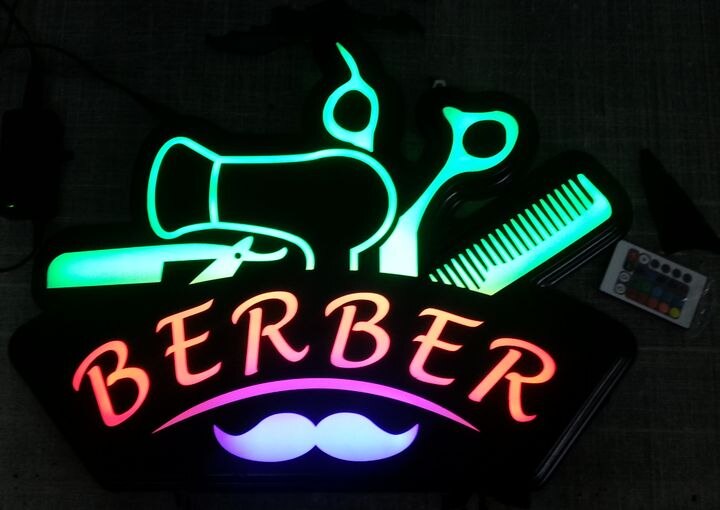 Barberledet neonskilt "operert 16 farger" 54 x 40cm