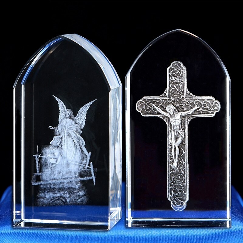 Jesus kryds krystal boligindretning kirke håndværk krystal christ mary indretning jomfru mary statuer