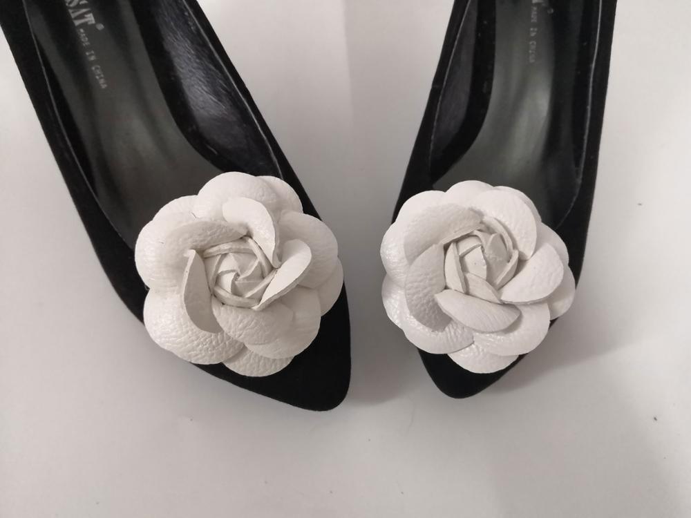 1 par de zapatos de Camelia de PU con Clip, zapatos removibles, adornos para zapatos de novia, Clip # SH2020017: Ivory