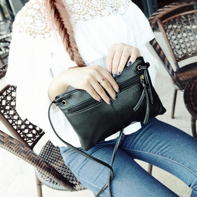 Women's Clutch Bag Simple Black Leather Crossbody Bags Enveloped Shaped Small Messenger Shoulder Bags Big Female Bag #YJ