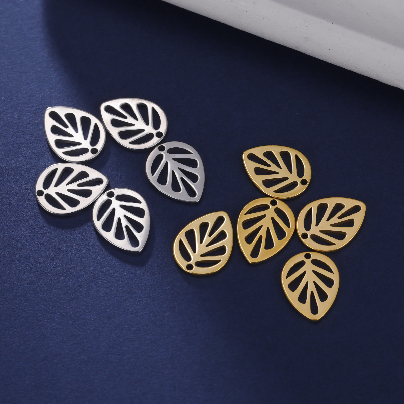 Skyrim 5pcs/lot Leaves Charms for Jewelry Making Stainless Steel Gold Color DIY Pendant for Earring Necklace Bracelet