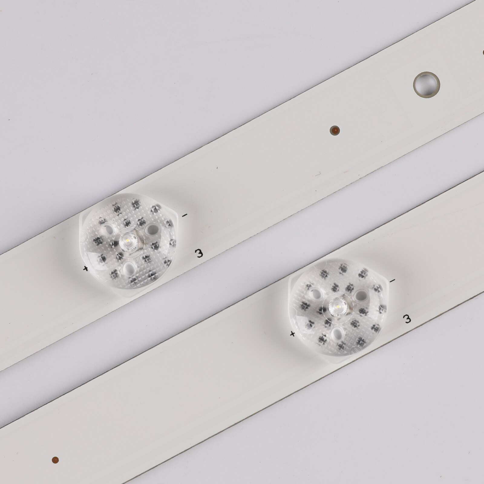 Bande de rétroéclairage LED, 6 lampes pour TCL32 "TV 32HB5426 HR01J