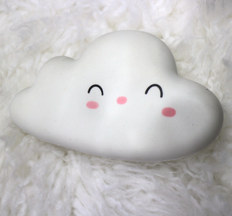 Mooie Jumbo glimlach simulatie Cloud Squishy Cartoon zachte Trage Stijgende Accessoires Kid Fun kids stress relief Squeeze Speelgoed pop