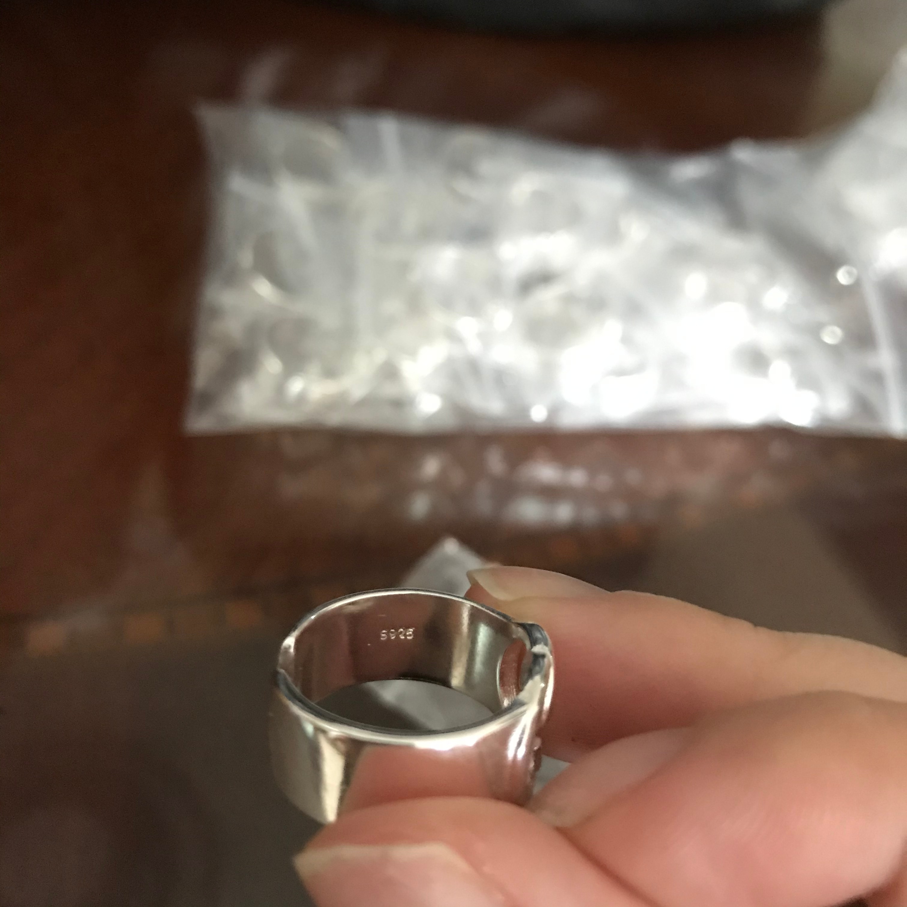 2020 quente de cobre feminino moda letras anel cabeça velha grande retro g gótico feminino jóias legenda moda ajustável anel