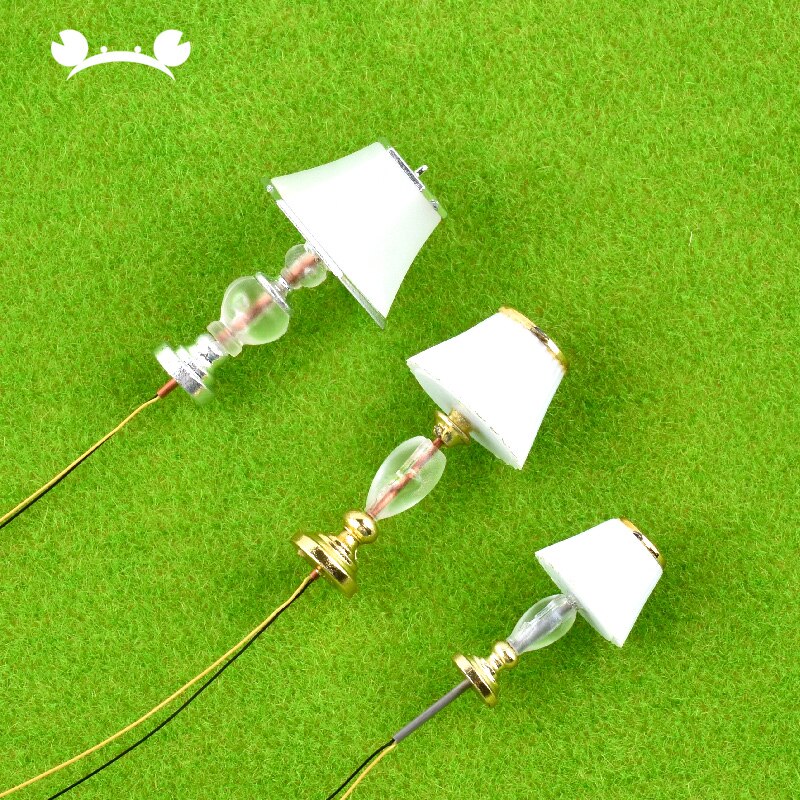 2 stuks 1/20 1/25 Schaal Modelspoor Tafel licht Lamp model Bureaulampen Model Lichten Building model materiaal Poppenhuis meubels