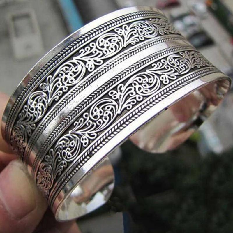 Europese Concave Metal Tibetaans Zilveren vintage retro Bangle Totem Manchet Armband Valentijnsdag Cadeau voor haar Manchet Sieraden
