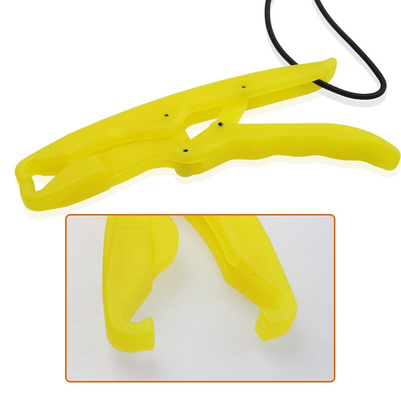 1PC 17.5cm Hand Controller Fishing Gripper Grabber Plastic Fish Lip Grip Fishing Tackle Tool Women Fish Lip Grip