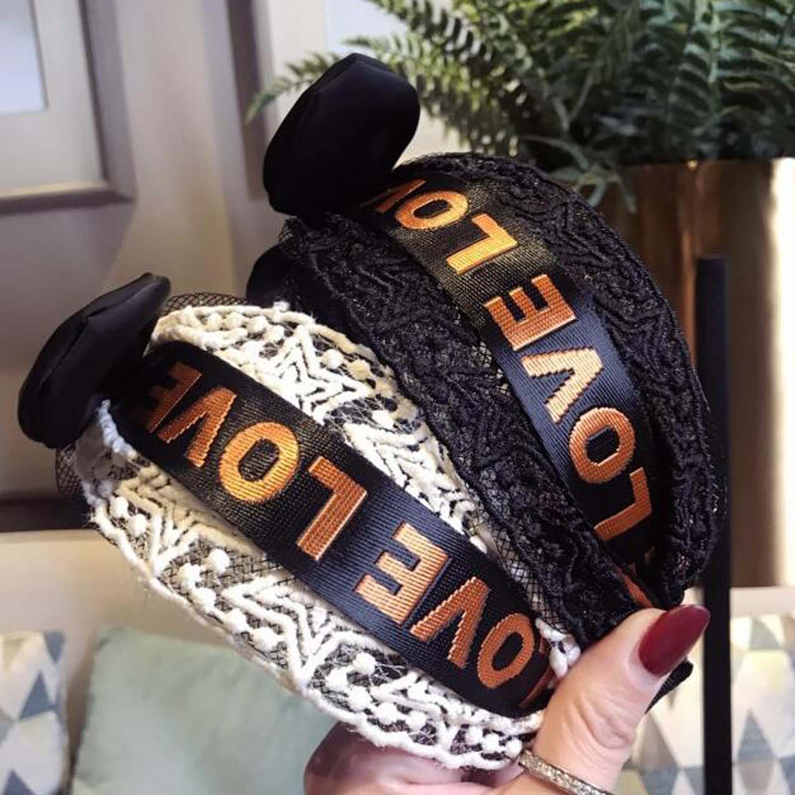 Mode Vrouwen Haarband Brede Zijde Heaband Retro Elegante Strik Haarband Volwassen "LIEFDE" Brief Kant Doek Haar accessoires