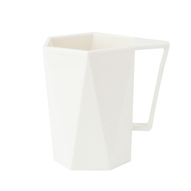 Einfach Zu Bedienen Kreative Geometrie 1 PC Neuheit Tasse Persönlichkeit Milch Saft Zitrone Becher Kaffee Tee wiederverwendbar Plastik Tasse: Weiß