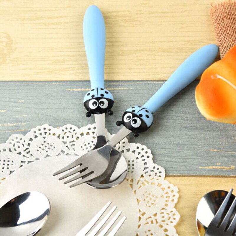 2 st/set tecknade nyckelpigor barn servis set barn porslin kostym bärbar rostfritt stål bestick köksredskap