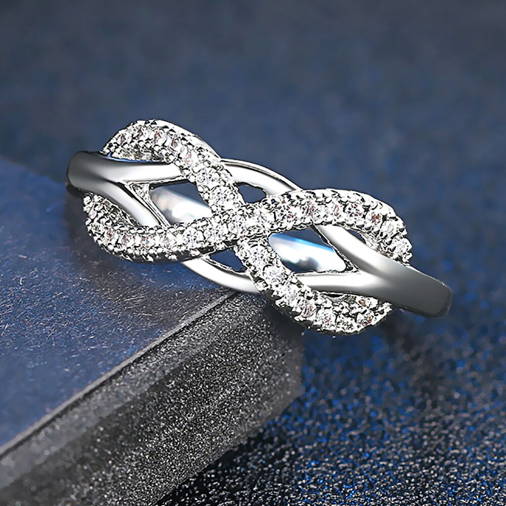 ZHOUYANG Wedding Ring Voor Vrouwen Romantische Eindeloze Liefde Zirconia Hollowout 8 Rose Goud Kleur Party Mode-sieraden R836