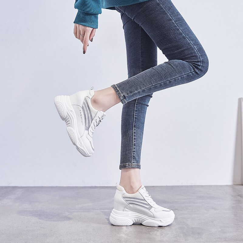 Women Sneakers Platform Thick Sole Ladies Casual Shoes Lace-up Sneakers Walking Shoes for Spring and Summer